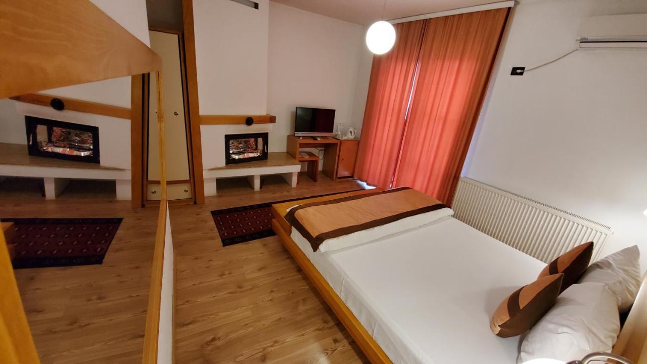 Hotel Prizreni Exteriör bild