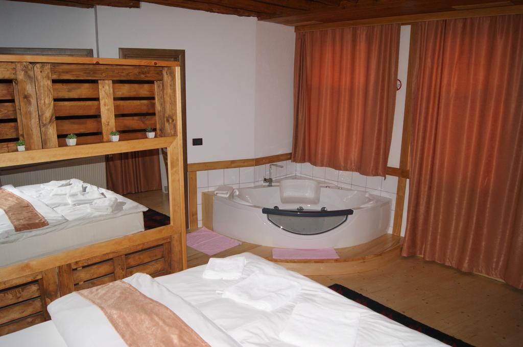 Hotel Prizreni Rum bild